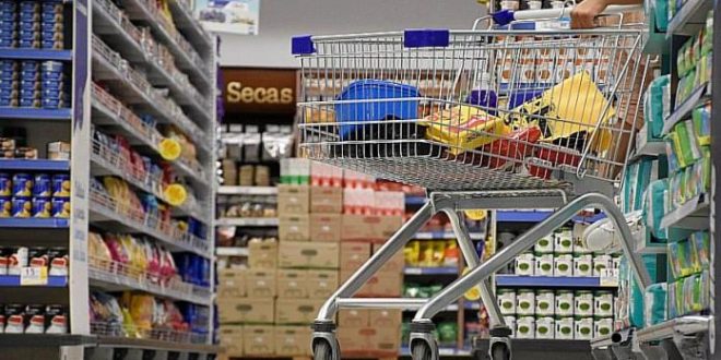 En marzo, los salarios crecieron menos que la inflación