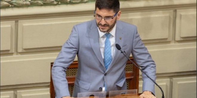 Pullaro brinda su discurso en la apertura de sesiones ordinarias de la Legislatura provincial